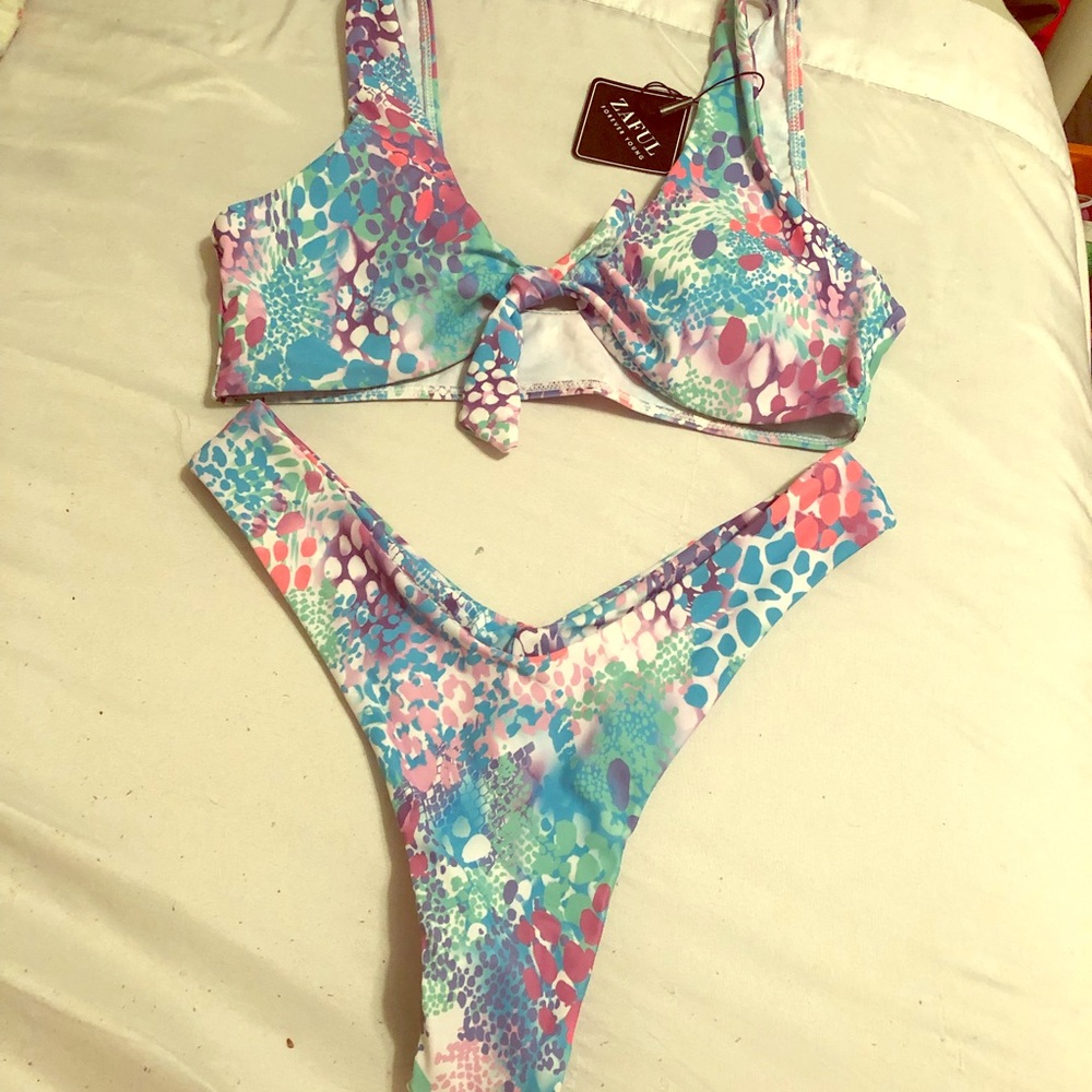 NWT Zaful bikini set